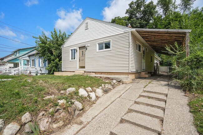 Foto del edificio - 3 Bedroom, 2 Bath Home in Grand Rapids! Av...