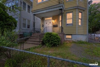 Building Photo - 53 Rose Terrace