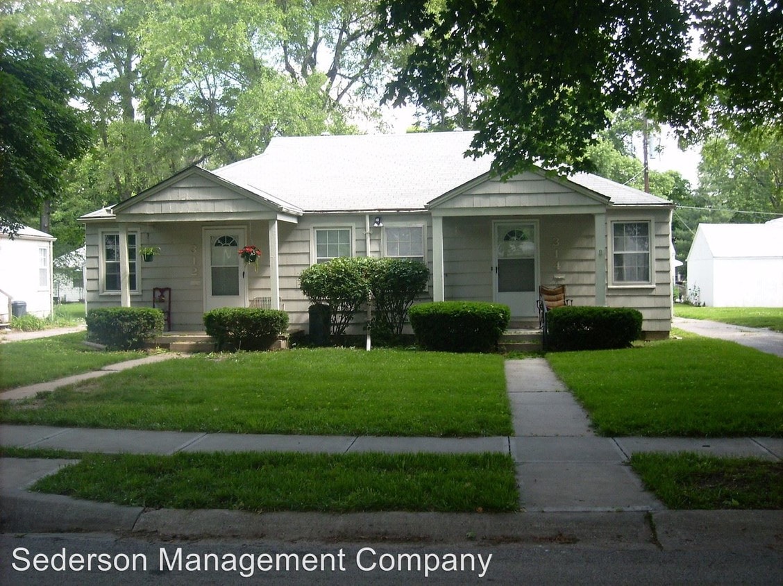 Primary Photo - 307 E 27th Ave