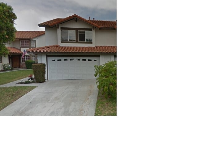 Building Photo - BEAUTIFUL 2 STORY HOME WITH HUGE MASTER BE...