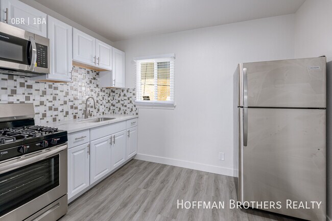 Foto del edificio - 6167 Coldwater Canyon Ave