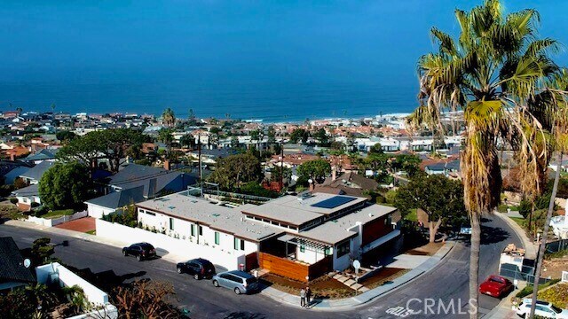 Primary Photo - 169 Via Pasqual