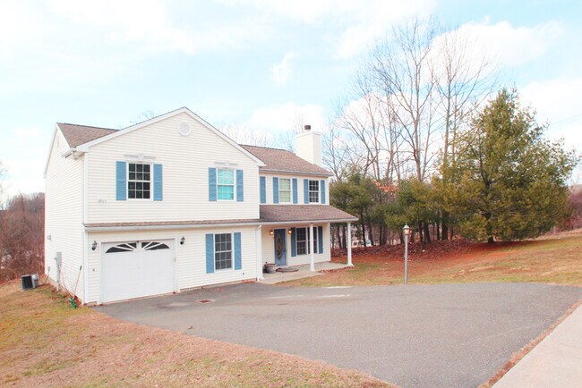 Foto del edificio - Lovely 4BD / 2 Bath High Ranch