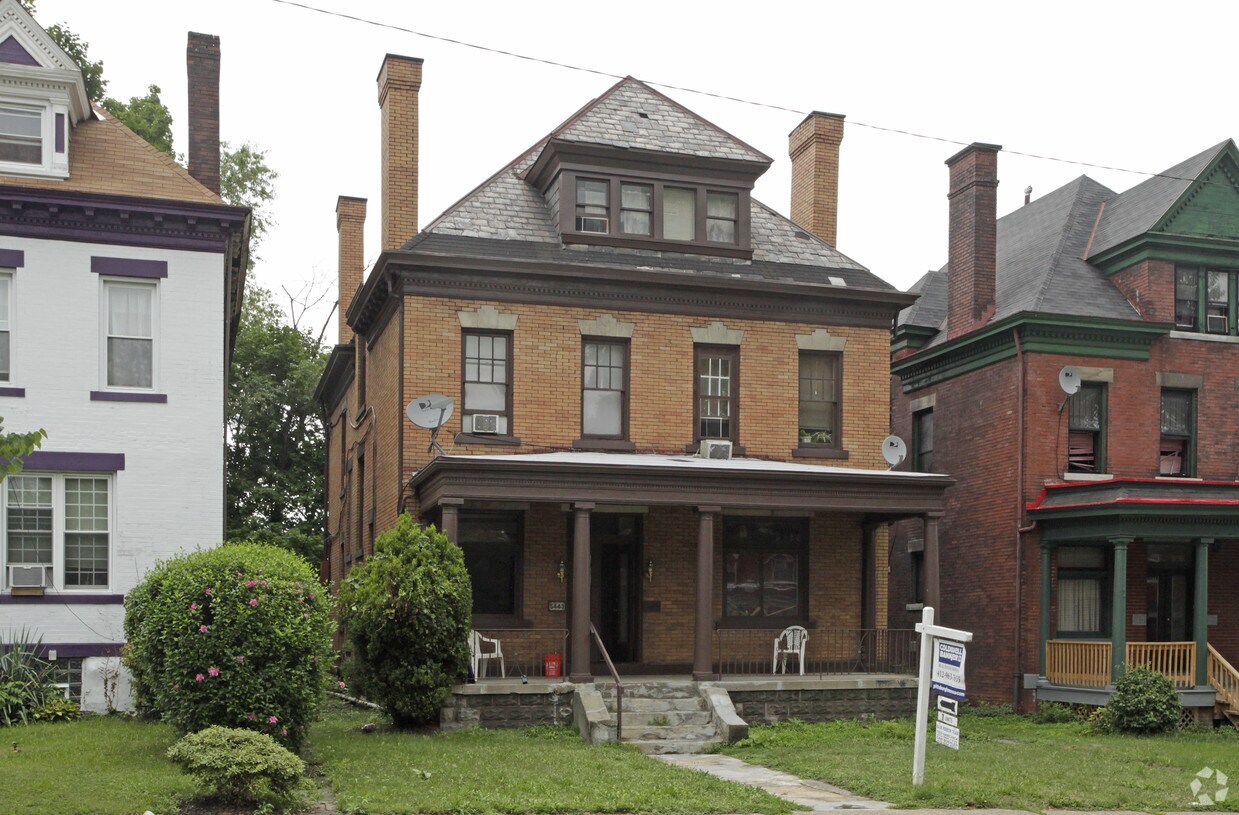 Primary Photo - 5443 Stanton Ave