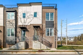Building Photo - 2050 McKinley St