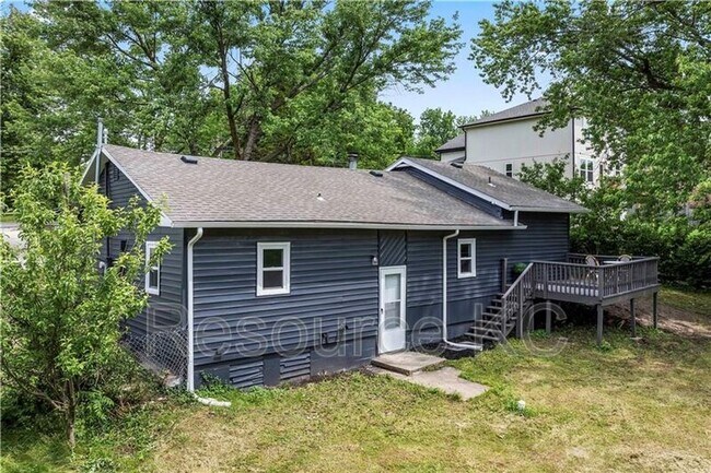 Building Photo - 5236 N Cambridge Avenue