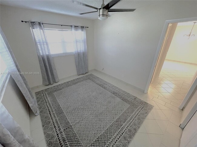 Foto del edificio - 2515 Emory Dr W