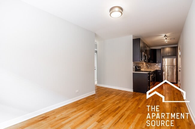 Building Photo - 2207 W Eastwood Ave