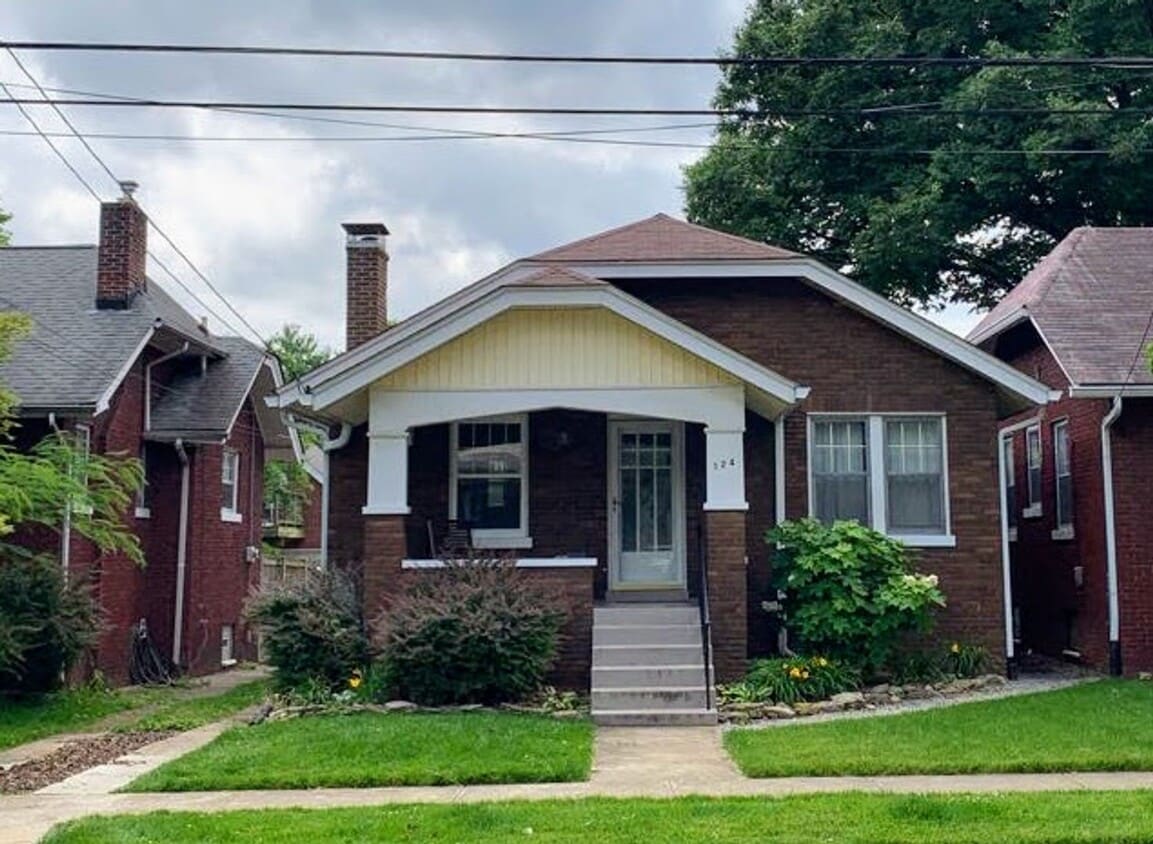 Crescent Hill Charming Three Bedroom Bung... - Crescent Hill  Charming Three Bedroom Bung...