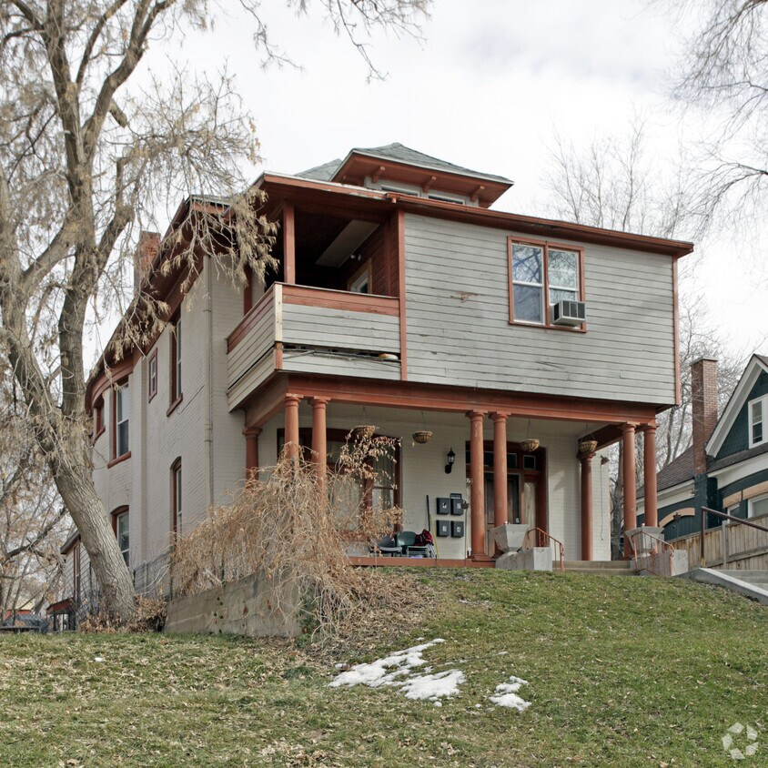 Building Photo - 672 N 200 W