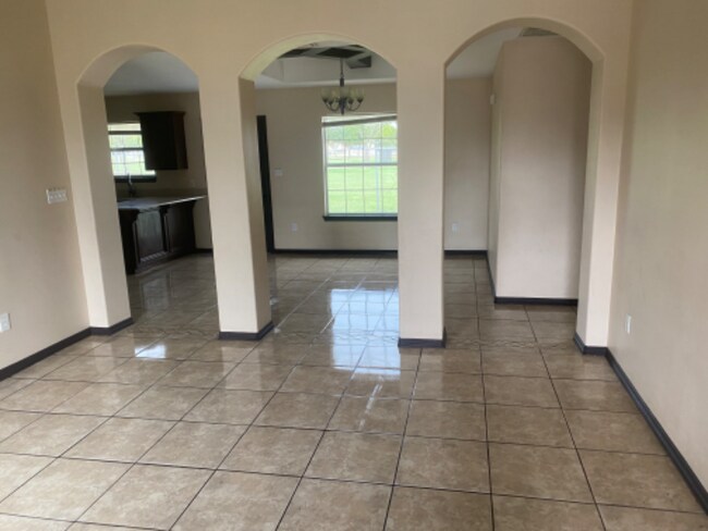 Foto del edificio - 2502 Tahoe St