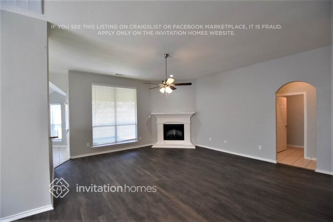 Building Photo - 2919 Crystal Way