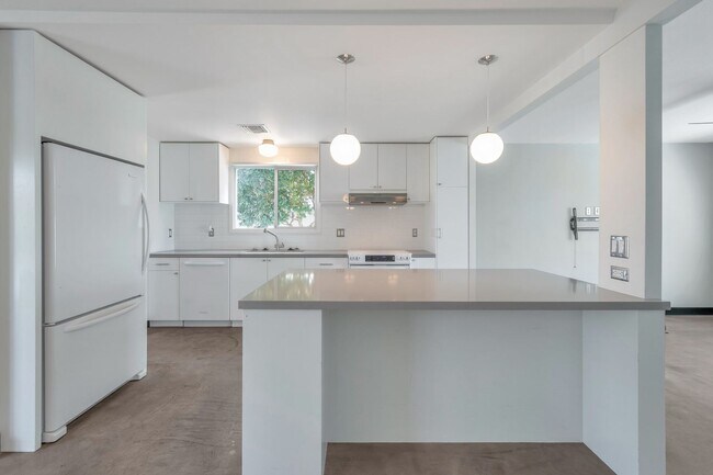 Foto del edificio - Scottsdale 2 bed 2 Bath Home - With a Pool!!!