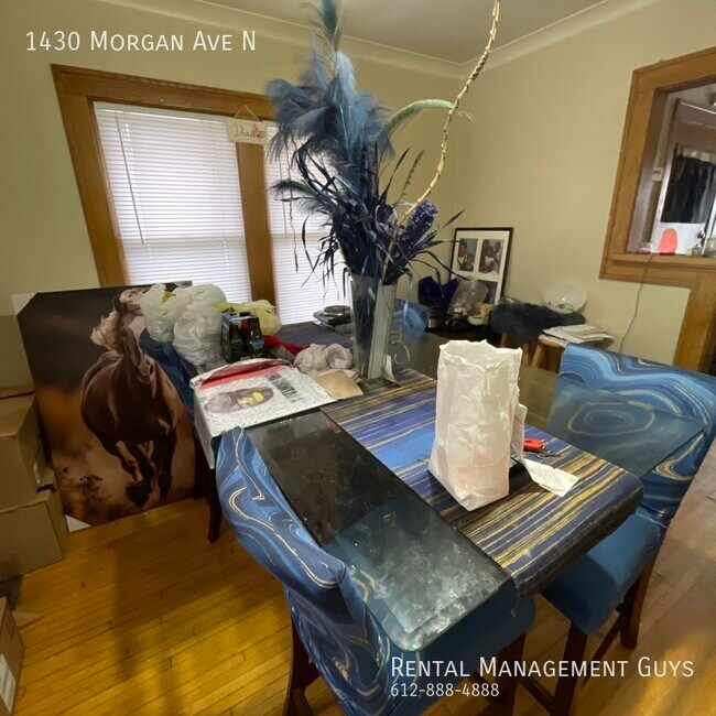 Foto del edificio - 1430 N Morgan Ave