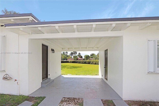 Foto del edificio - 3296 NW 14th Terrace