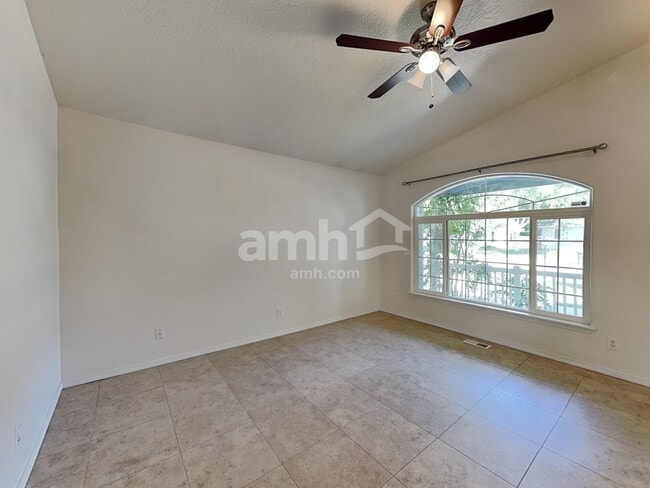 Foto del edificio - 1029 W Honker Dr