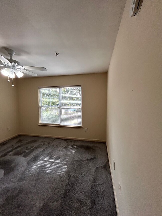 Foto del edificio - 3831 Cherokee Woods Way