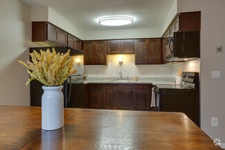 Building Photo - Sterling Hill Apartments