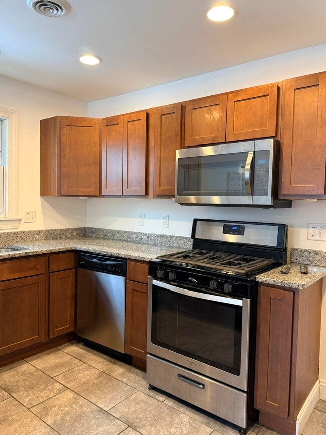 Foto del edificio - 541 E Bennett Ave