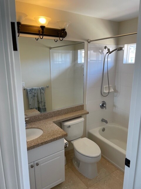 Bathroom - 580 Lunalilo Home Rd