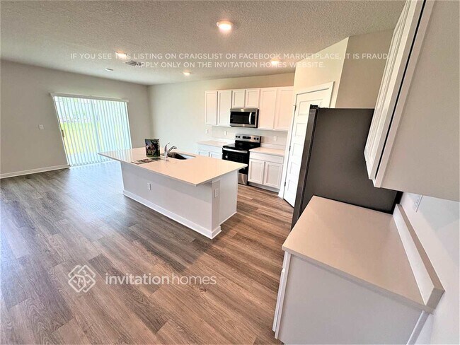 Building Photo - 18302 Wheathouse Pl