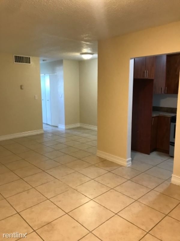 Foto del edificio - 1400 NE 56th St