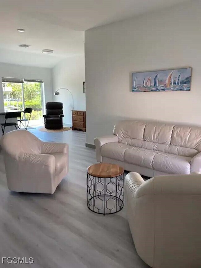 Building Photo - 5351 Ann Arbor Dr