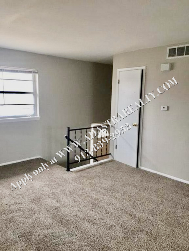 Foto del edificio - Nice 3 Bed 2 Bath Duplex in Leavenworth-Av...