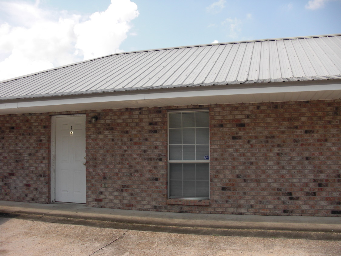 Primary Photo - 15032 Tall Tines Drive