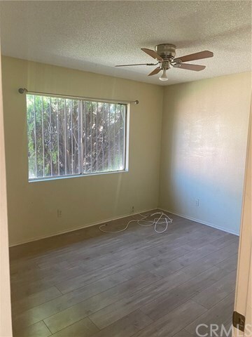 Building Photo - 530 W Orange Grove Ave