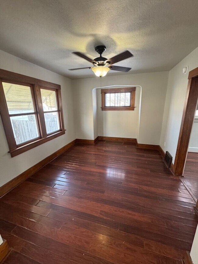 Foto del edificio - 1830 3rd St