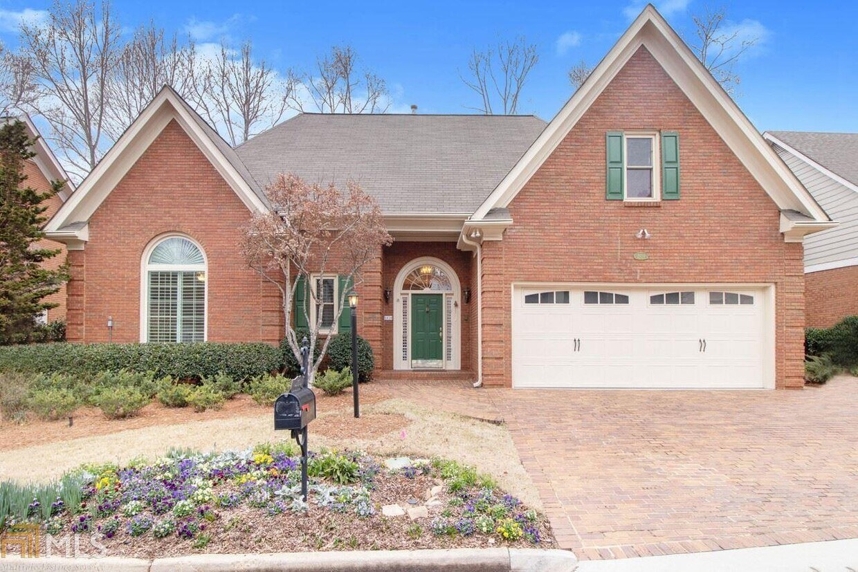 Primary Photo - 2020 Woodland Way