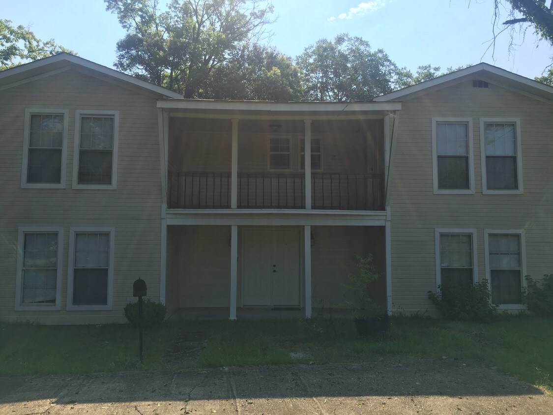 Primary Photo - 4097 Narrow Lane Rd