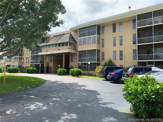 Foto del edificio - 4848 NW 24th Ct