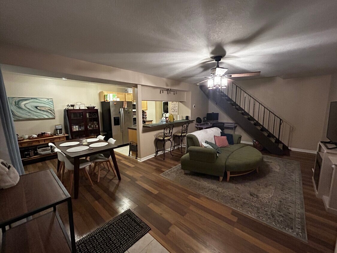 Foto principal - 7235 Brunswick Ave N