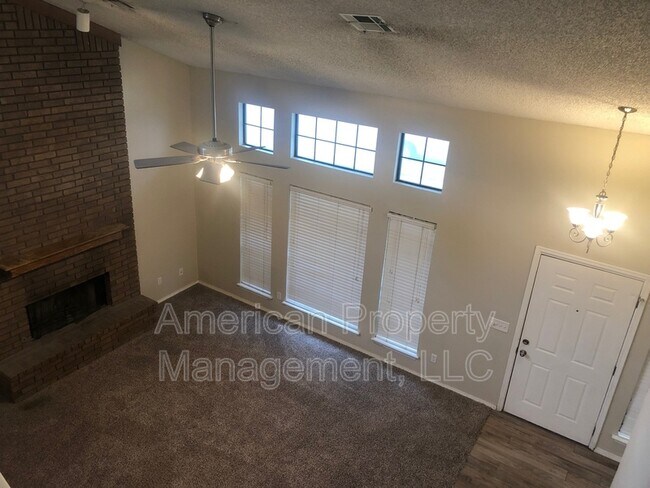 Building Photo - 9209 E 100th St