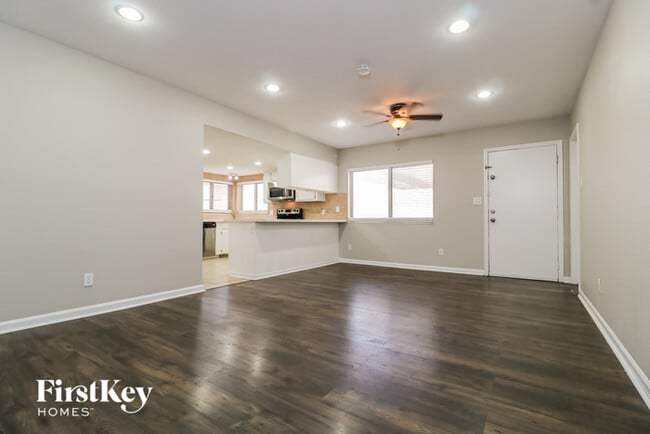 Building Photo - 17824 N 57th Dr
