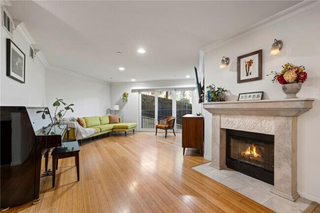 Foto del edificio - 6221 Monterey Rd