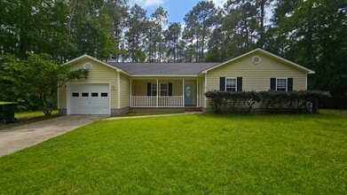 Building Photo - 830 Wood Creek Dr