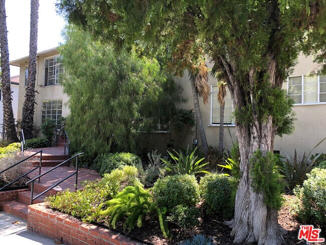 Foto del edificio - 1321 Laurel Ave