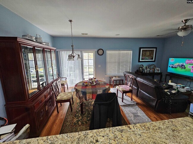 Foto del edificio - 136 Cordage Dr