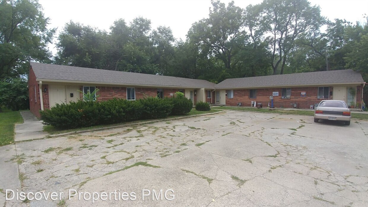 Primary Photo - 2 br, 1 bath House - 2258 N. Hawthorne Unit 4
