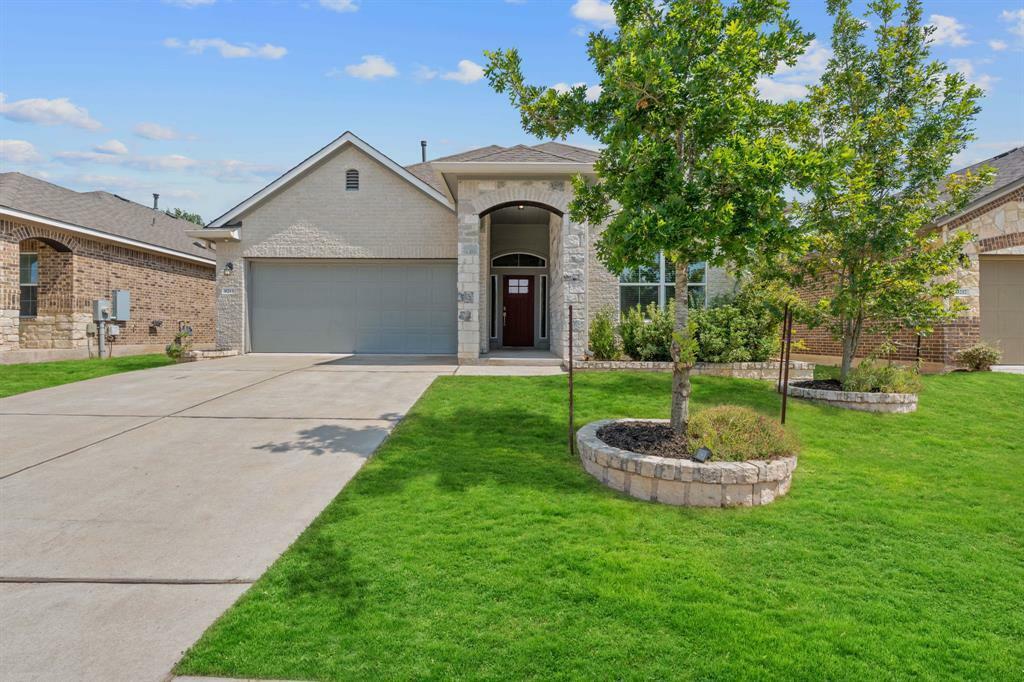 Foto principal - 9213 Margaret Jewel Ln