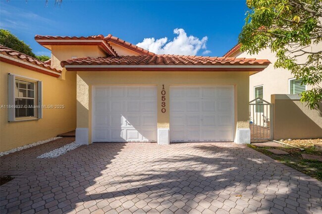 Foto del edificio - 10530 NW 52nd Terrace