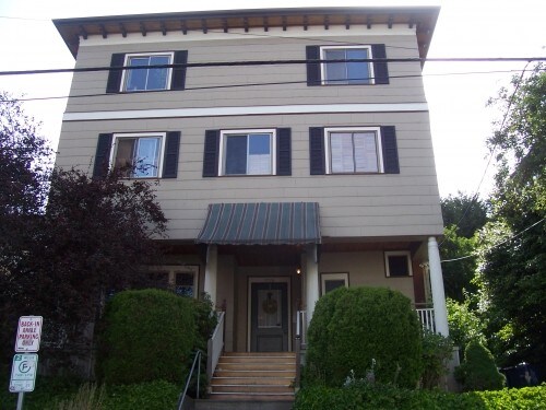 Building Photo - Belmont Five - 1 bedroom + den