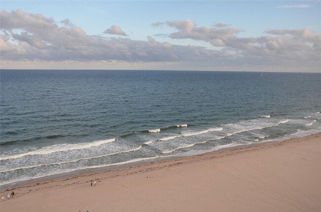 Foto del edificio - 6000 N Ocean Blvd