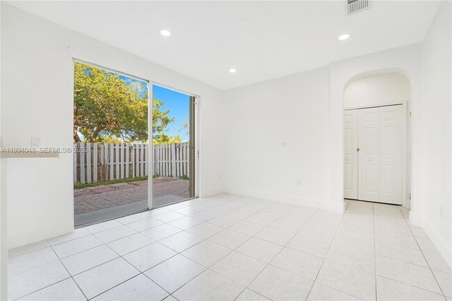 Foto del edificio - 27433 SW 137th Ct