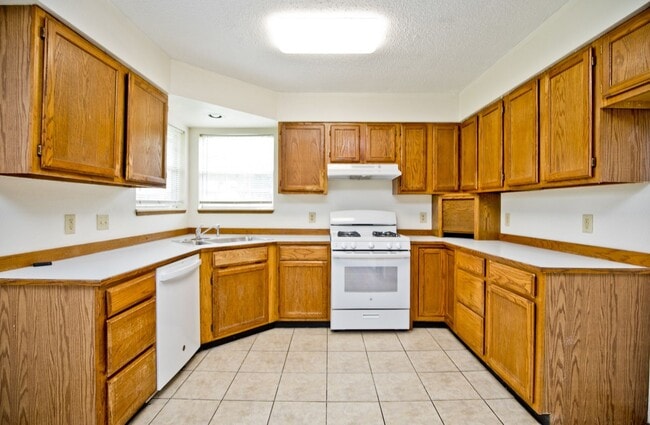 Building Photo - ***174 Township***