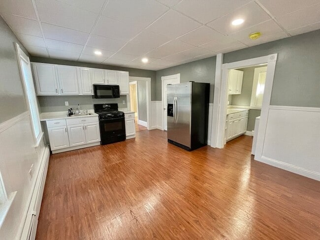 Photo - 15 Hampton Ave Apartment