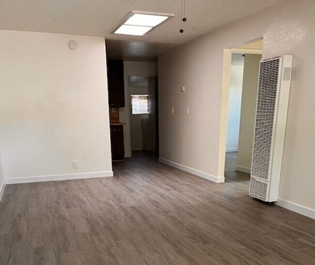 Foto del edificio - 2 Bedroom, 1 Bath Duplex